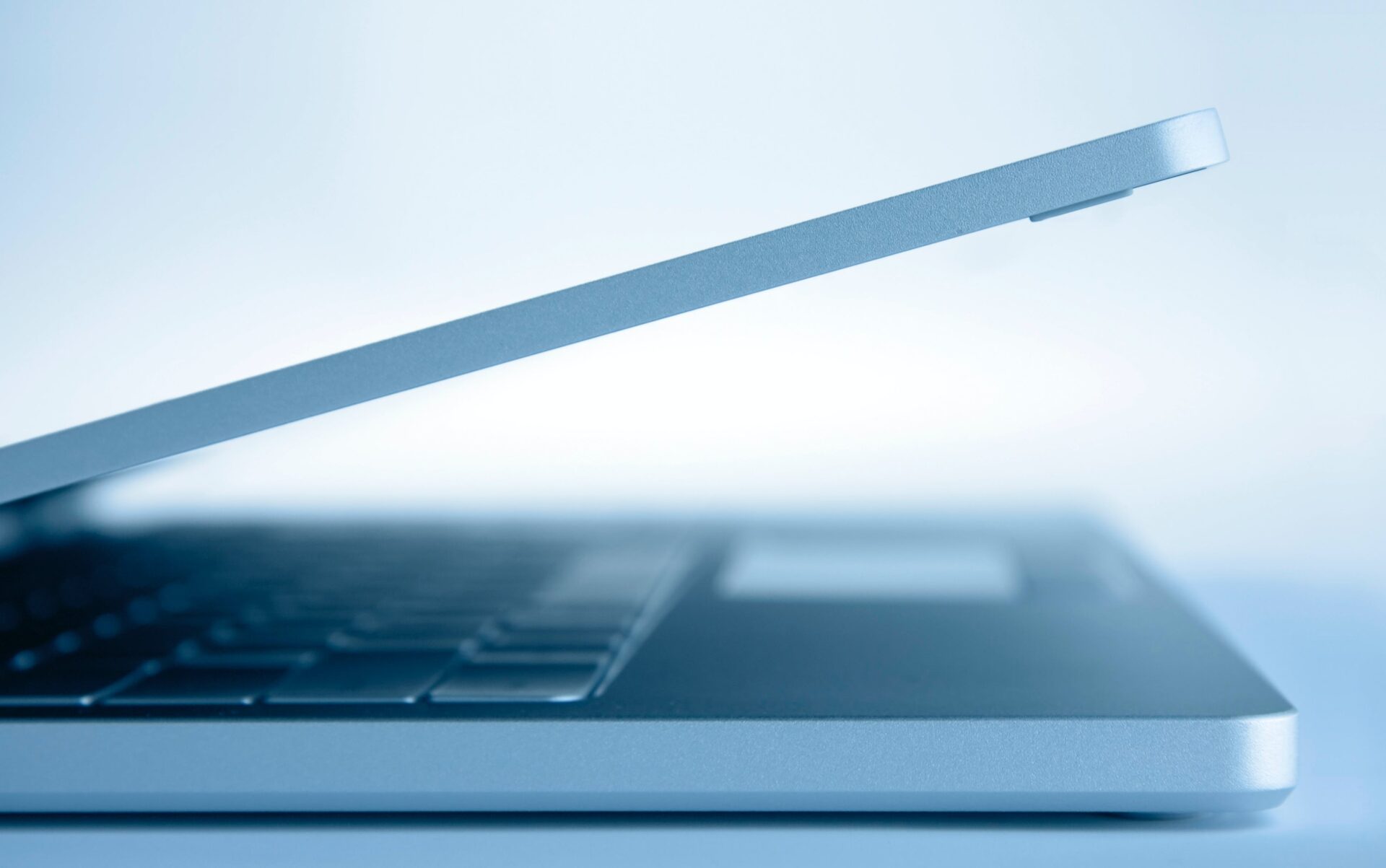 6 trends that will have an impact on I&O in 2024, according to Gartner